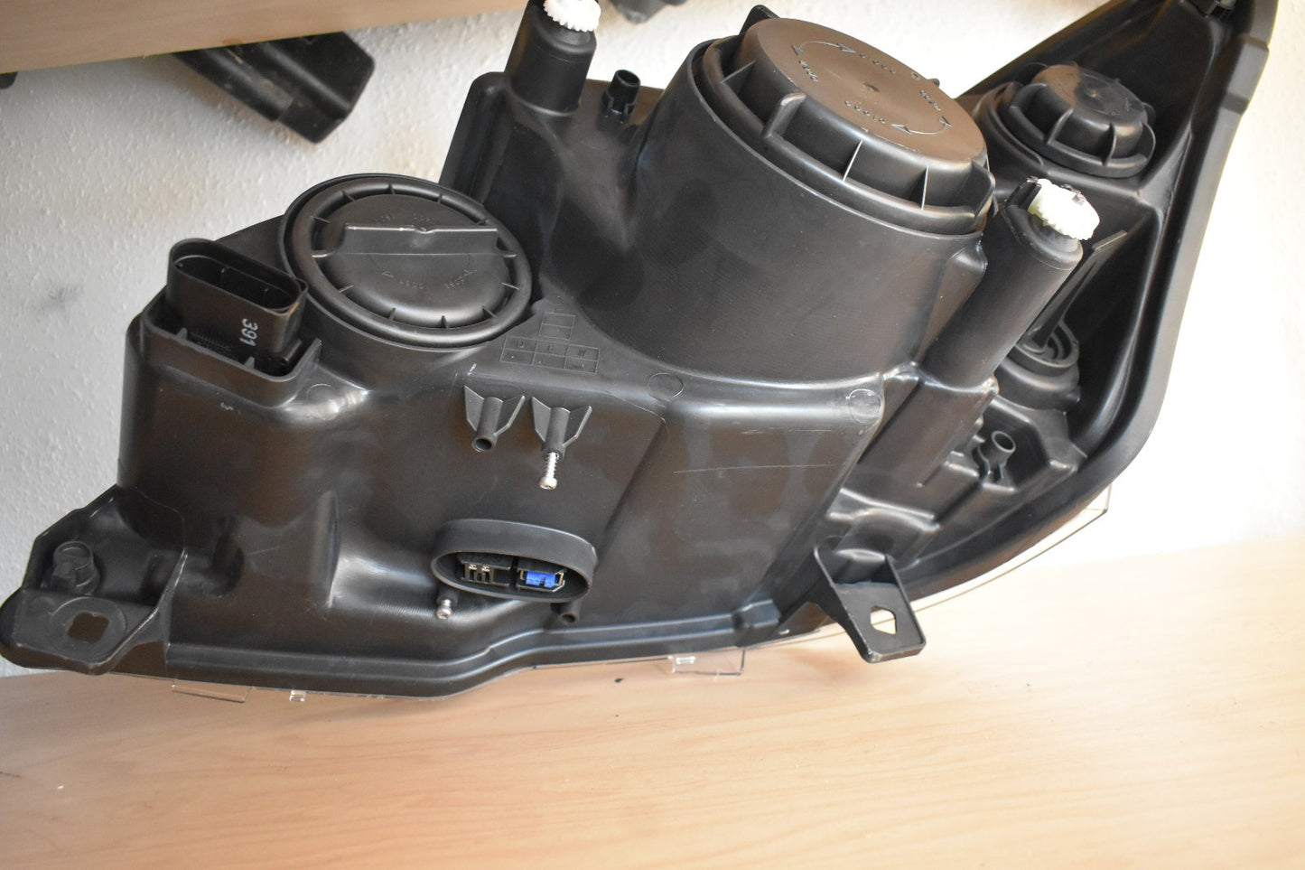 Original Mercedes w639 Vito Viano Scheinwerfer rechts Xenon A6398202961 Mopf