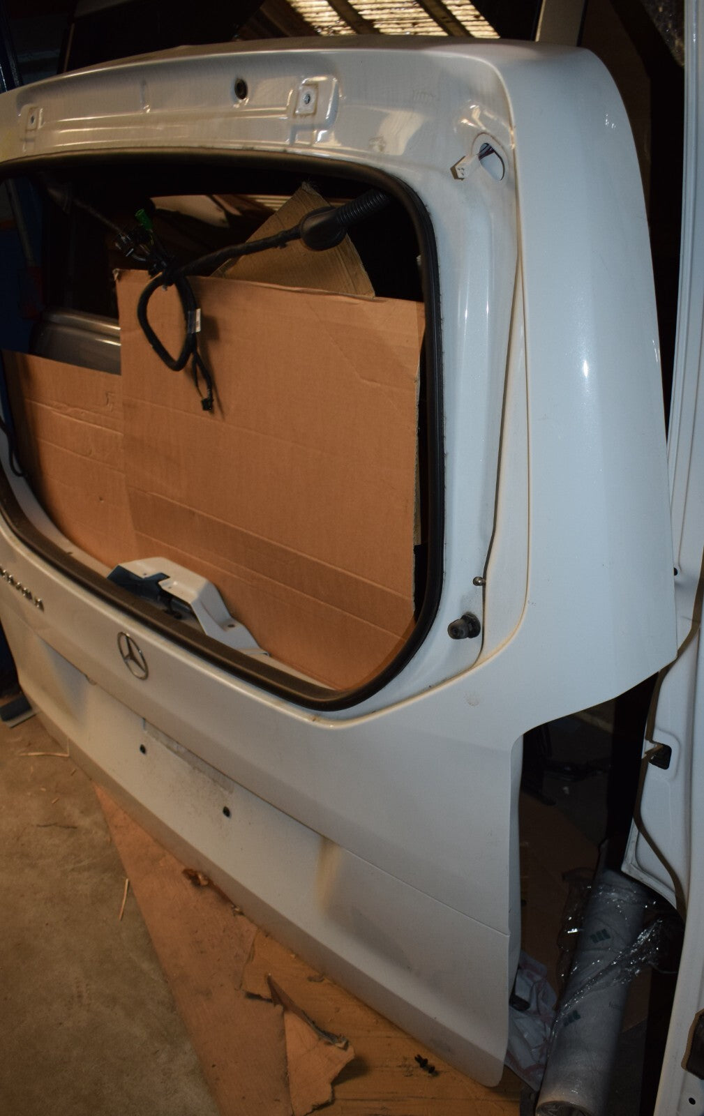 Original Mercedes w447  V Klasse Heckklappe Scheibe klappbar A4477404000