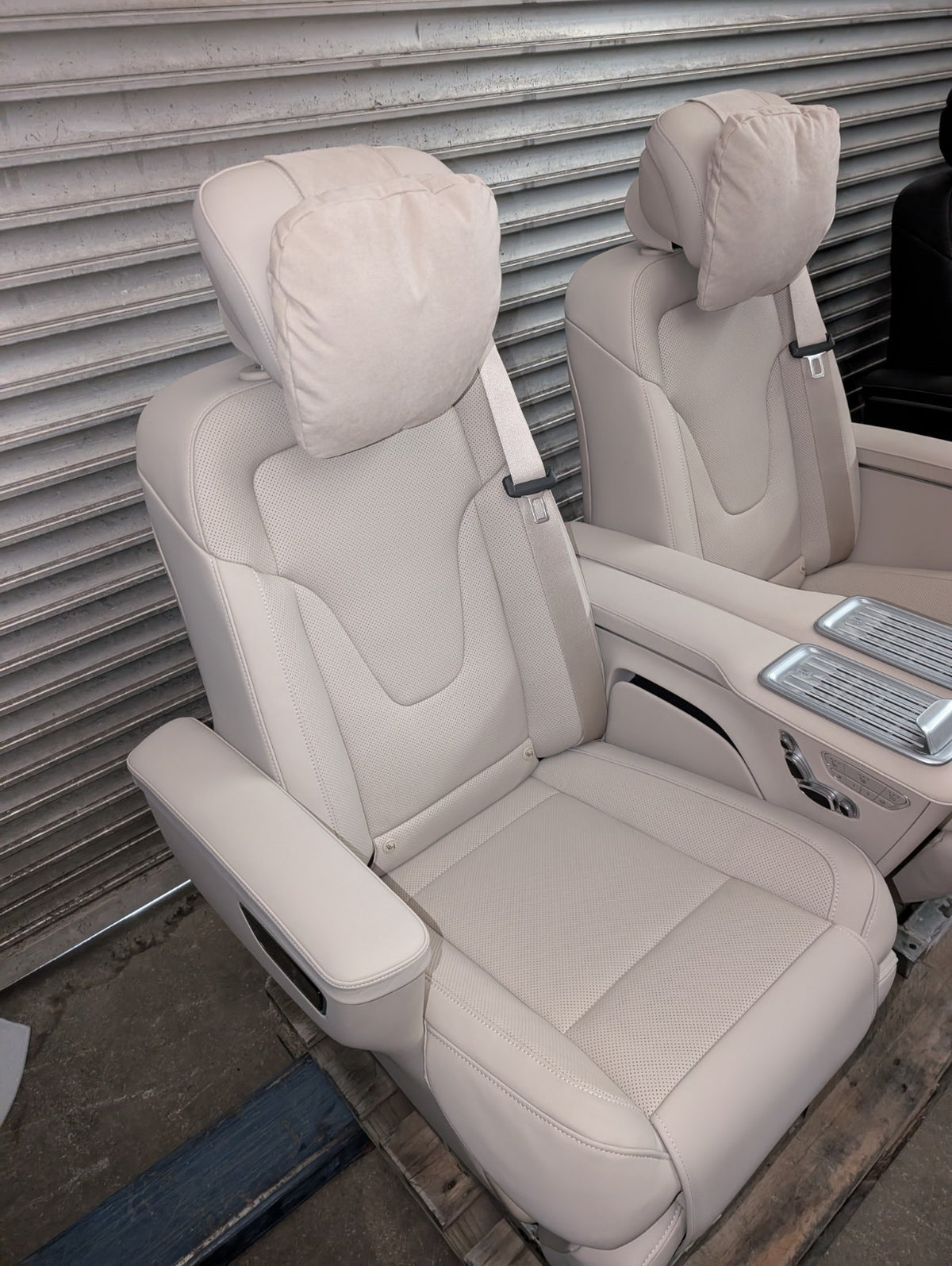 2x Original Mercedes w447 Luxus Sitze V Klasse Nappa neu 2025 VIP Seats