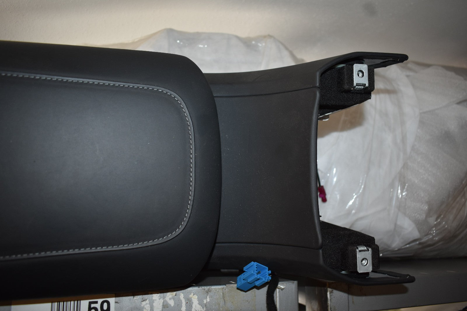 Original Mercedes w222 S Klasse Maybach Mittelkonsole Cupholder Ladegerät