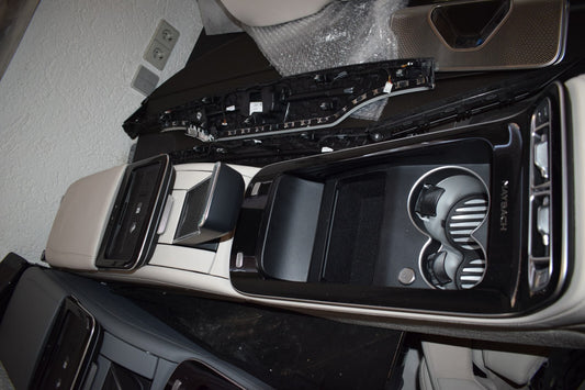 Original Mercedes w223 S Klasse Maybach Mittelkonsole Tische Cupholder Ladegerät