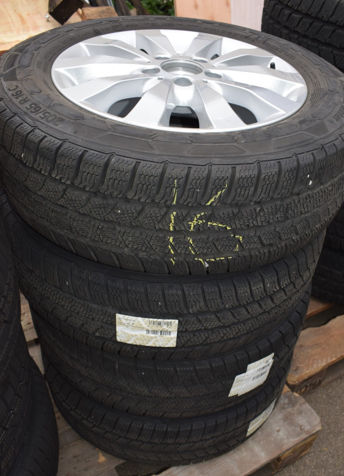 Original Mercedes Winterreifen w447 Vito 205 65 16C 107/105 T 103T Winterräder