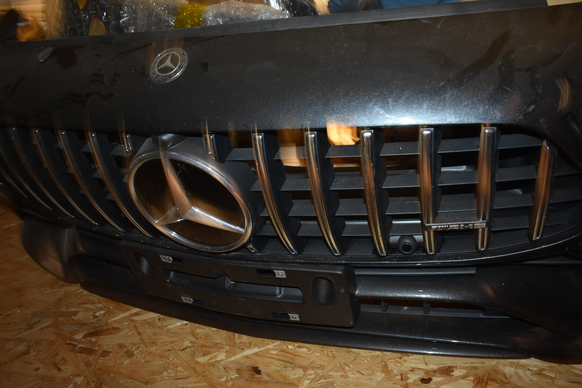 Original Mercedes GT 4 Türer X290 AMG 53 Stoßstange vorne Stoßfänger
