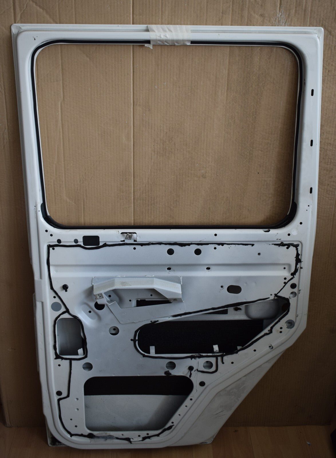 Original Mercedes G Klasse Türe door  w463 G HR hinten rechts weiß