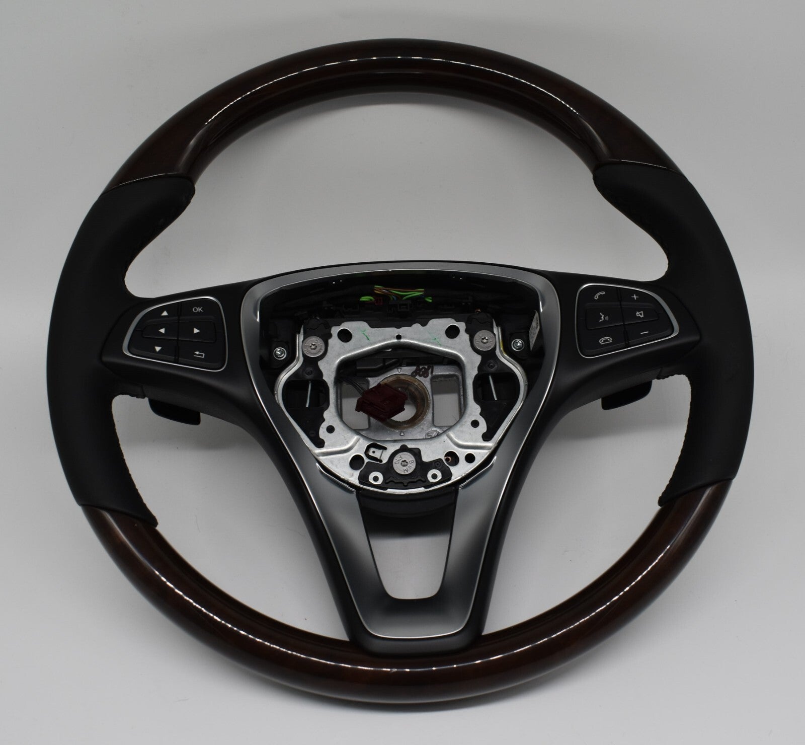 Mercedes Holzlenkrad Wurzelnuss w213 GLS 218 V klasse w447 w292 a0024602403