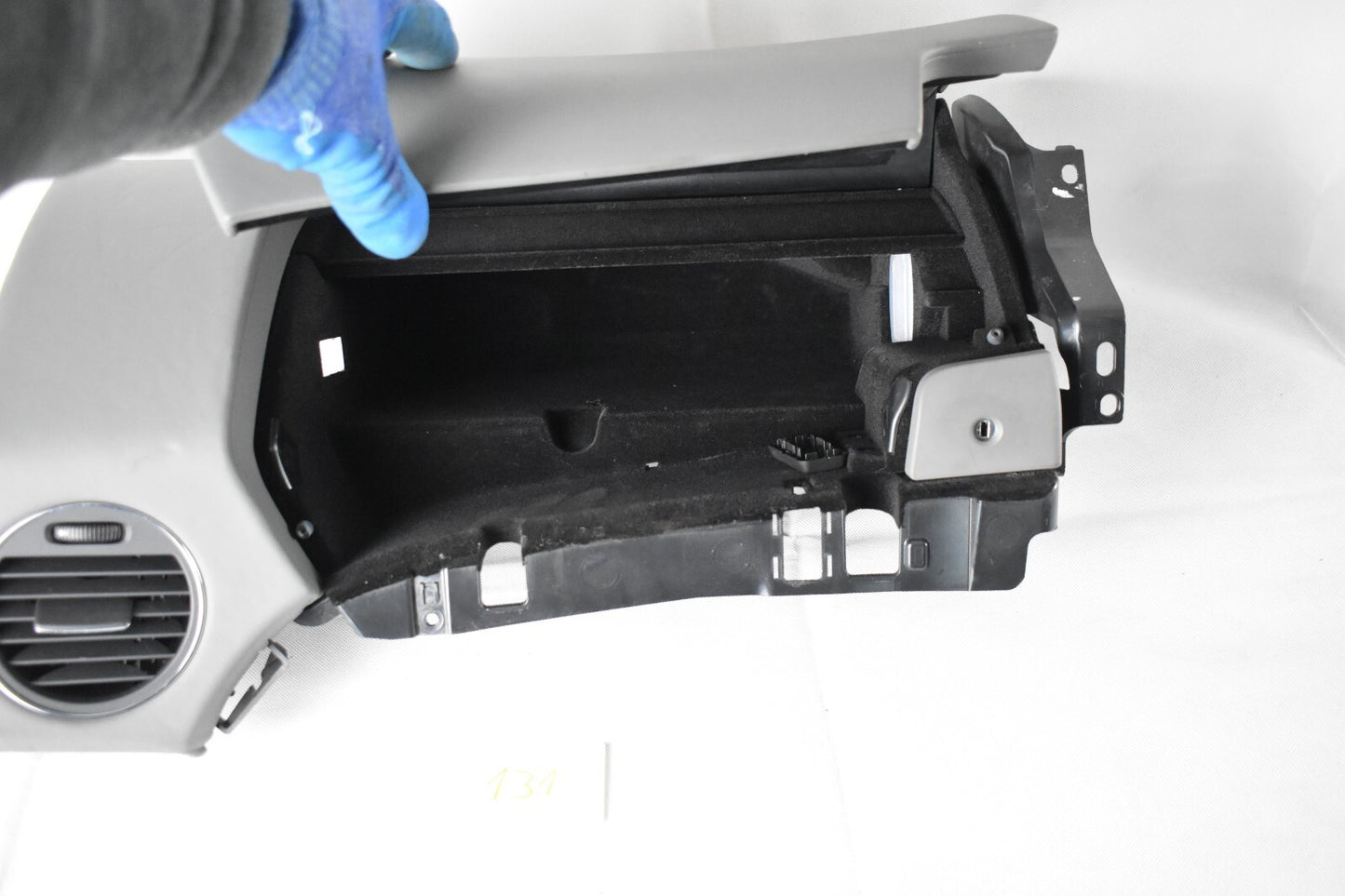 Original Mercedes Handschuhfach w219 c219 219 CLS Staufach Ablagefach Fach