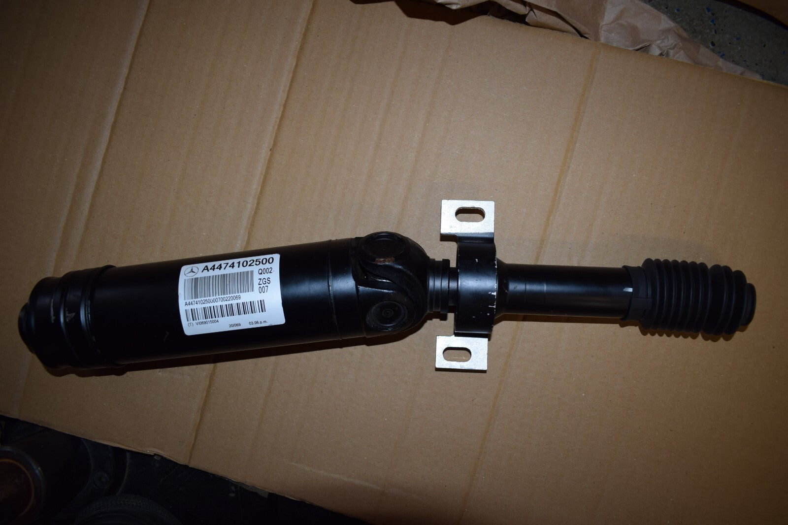 1x Original Mercedes Gelenkwelle Kardanwelle a4474102500 w447 V Klasse 4 matic