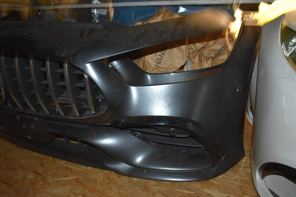 Original Mercedes GT 4 Türer X290 AMG 53 Stoßstange vorne Stoßfänger