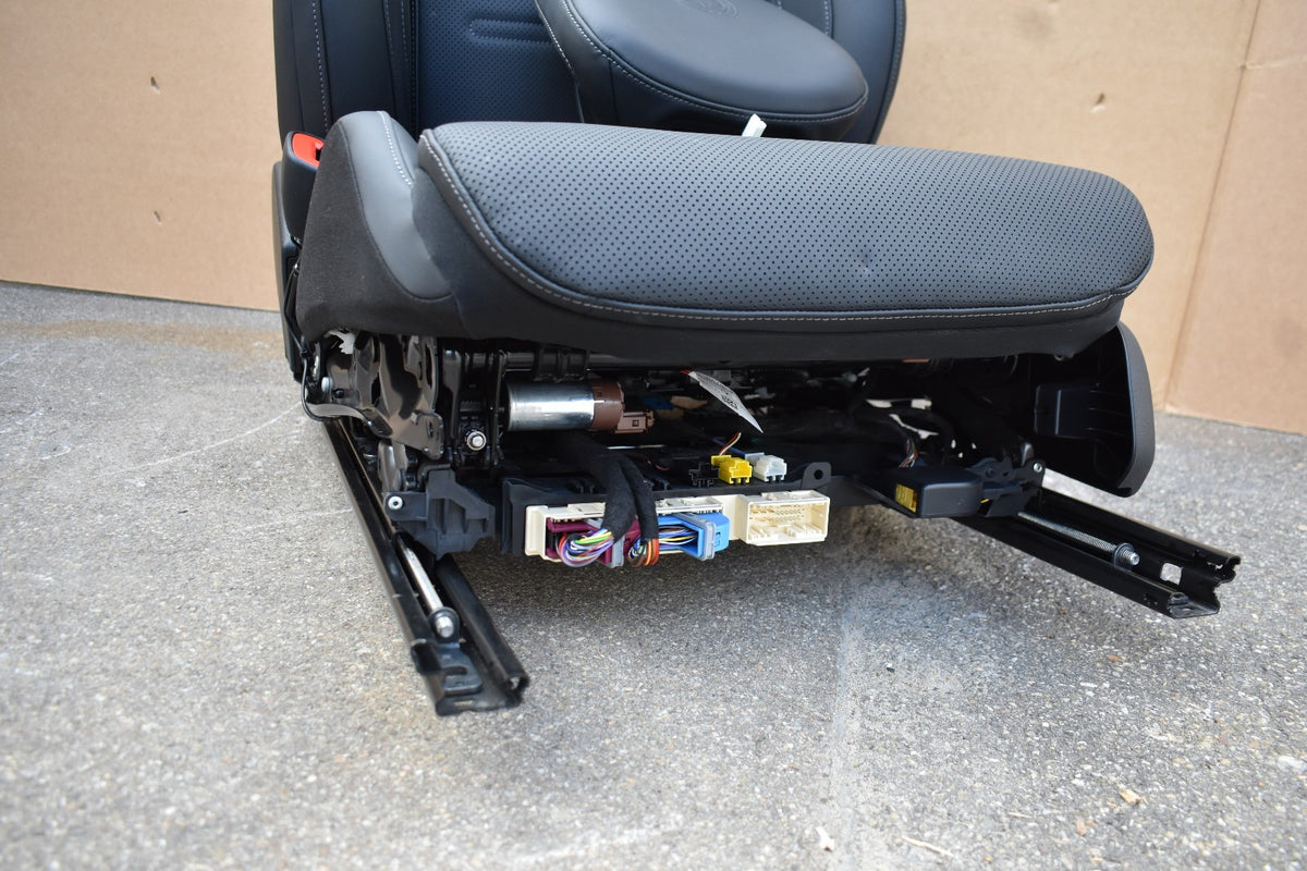Mercedes wS214 E Klasse T Modell Amg Sitze vorne links Ledersitz Massage