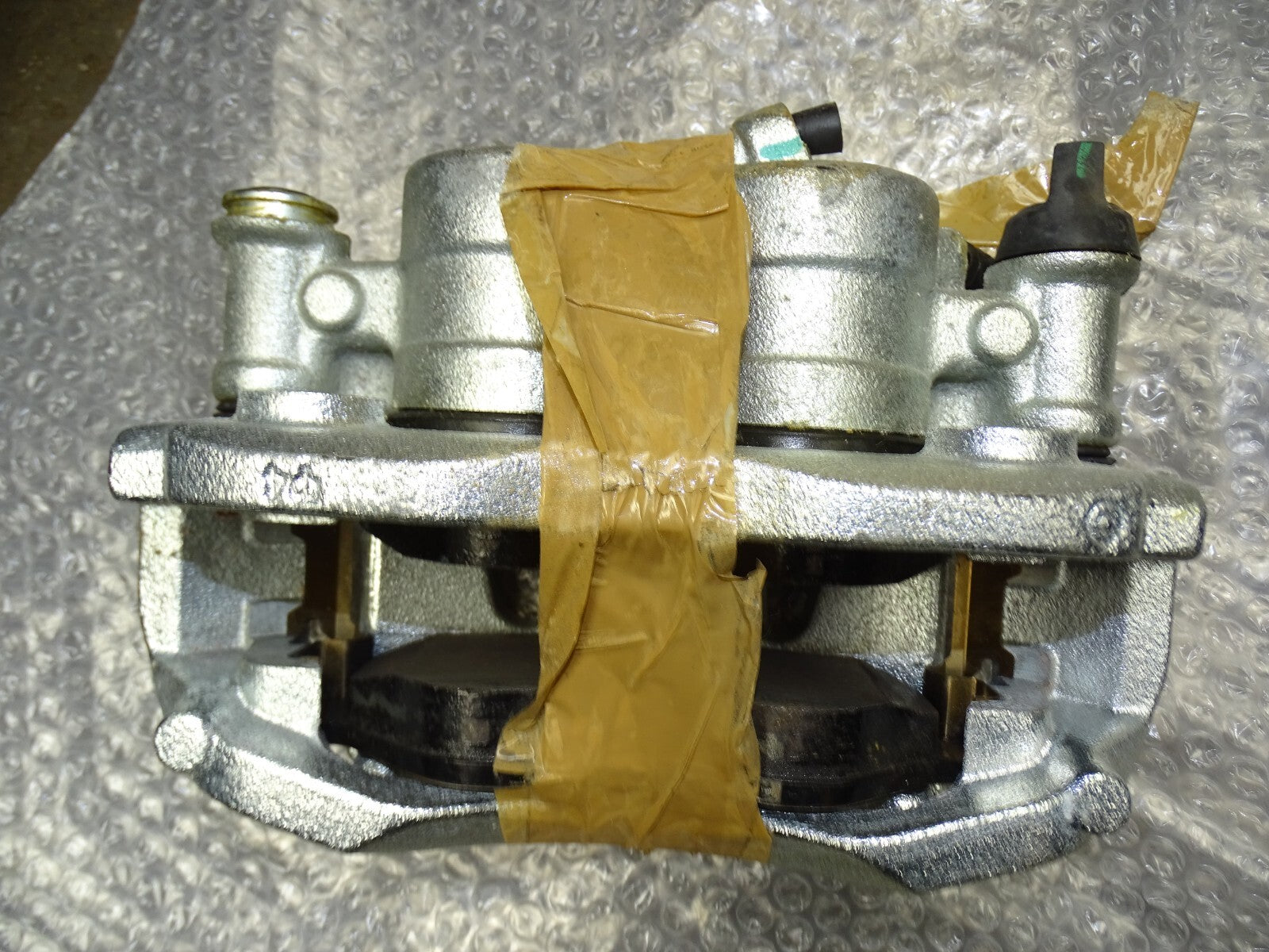 bremssattel original mercedes w639 vito viano brembo neu vorne links 0044205383