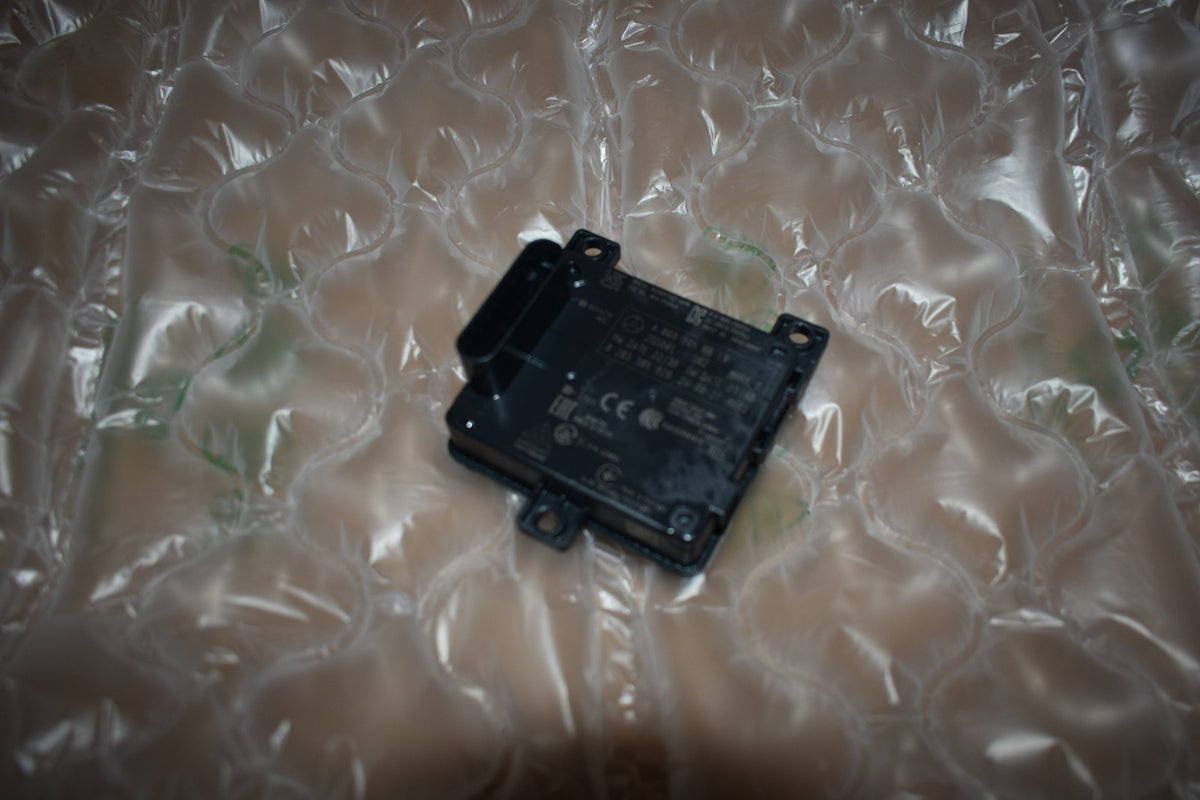 Original Mercedes Radarsensor A0009006647 A0009051019 A0009056619 A0009052017