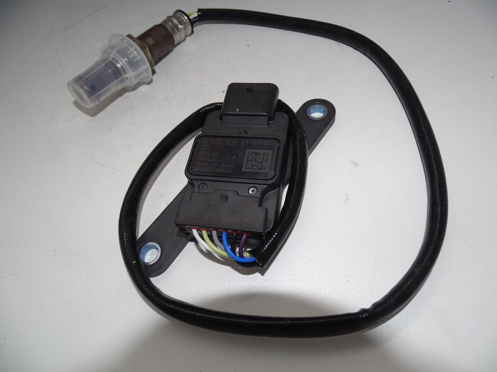 mercedes original und neu NOX sensor noxsensor a0009056107