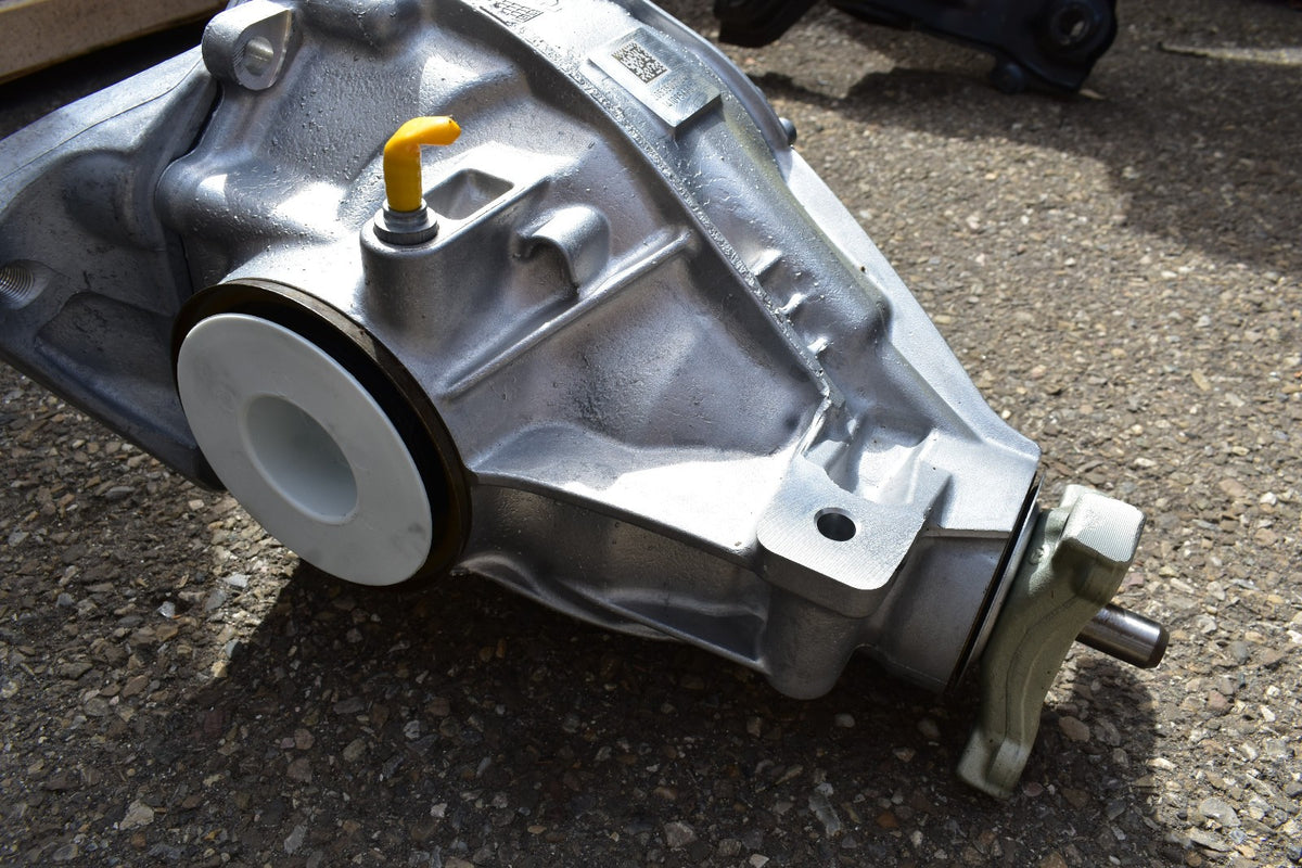Original Mercedes w205 Differential a2053502724 a 2053502724