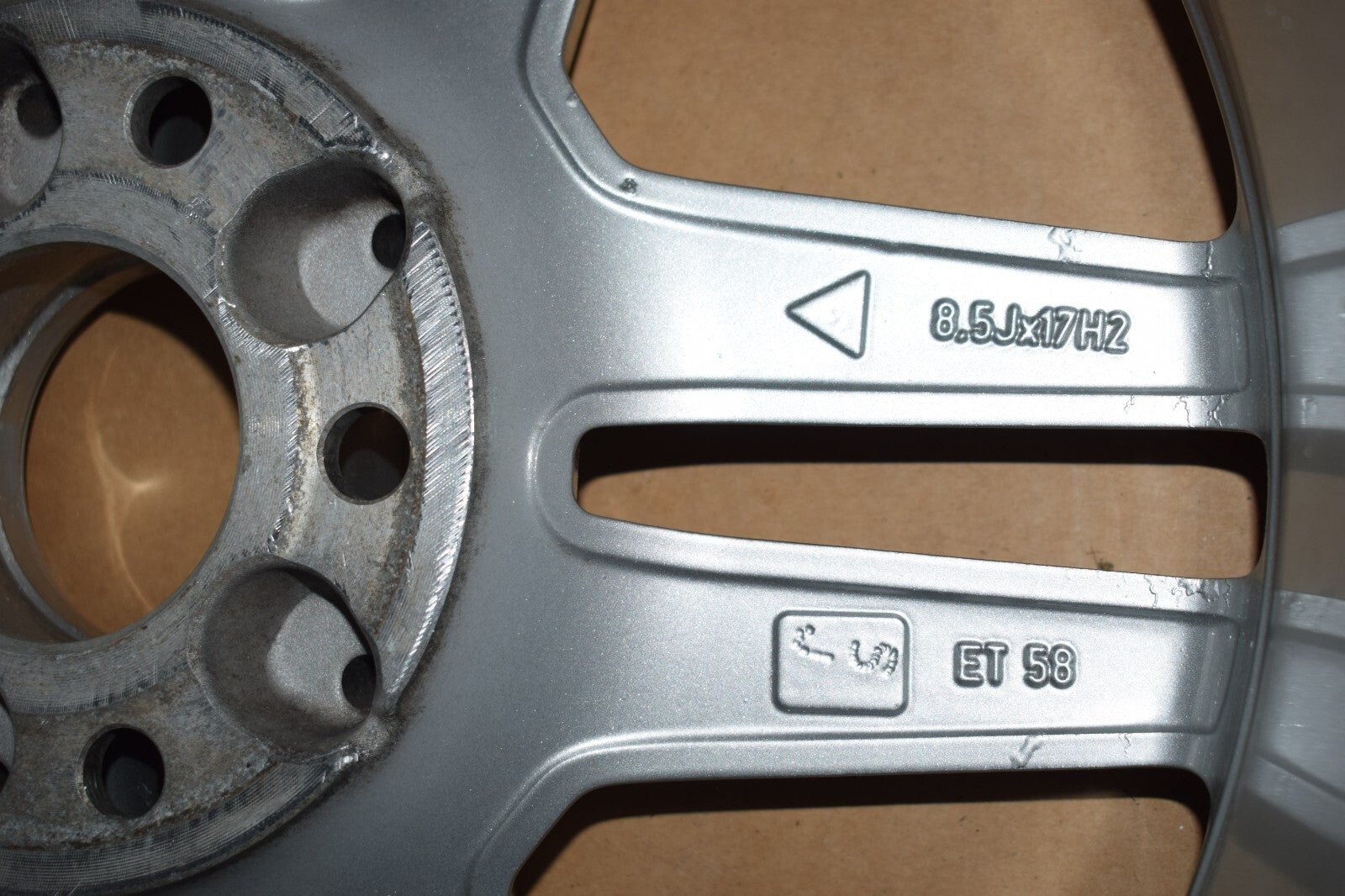 1x Original Mercedes w204 C Klasse Alufelge 17 Zoll a2044012400 8,5Jx17 Et58