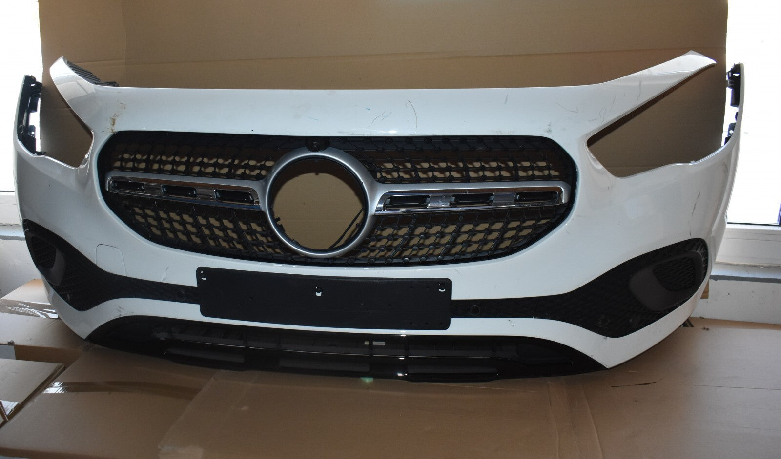 Original Mercedes H247 Stoßstange vorne GLA Bumper Stoßfänger