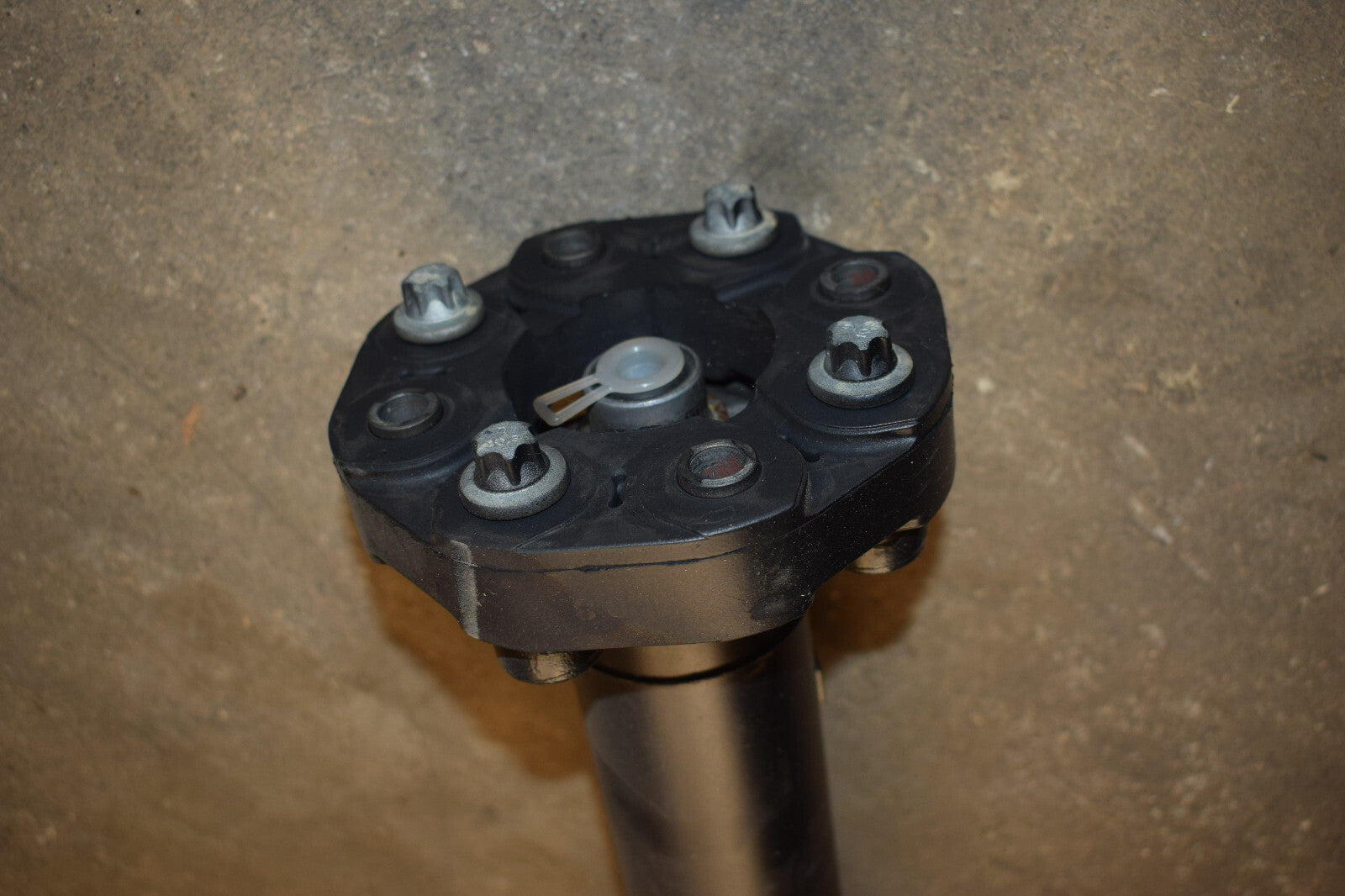 Original Mercedes Gelenkwelle Kardanwelle a9074103500 w907 Sprinter w910 9G