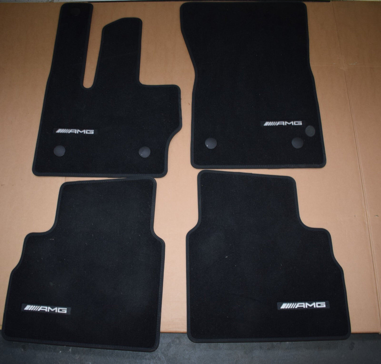 Original Mercedes w463 A G Klasse AMG Fußmatten Satz Velour schwarz