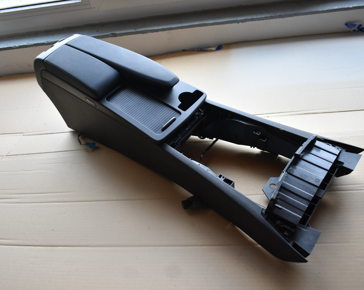Original Mercedes w204 C Klasse Mittelkonsole Armlehne schwarz
