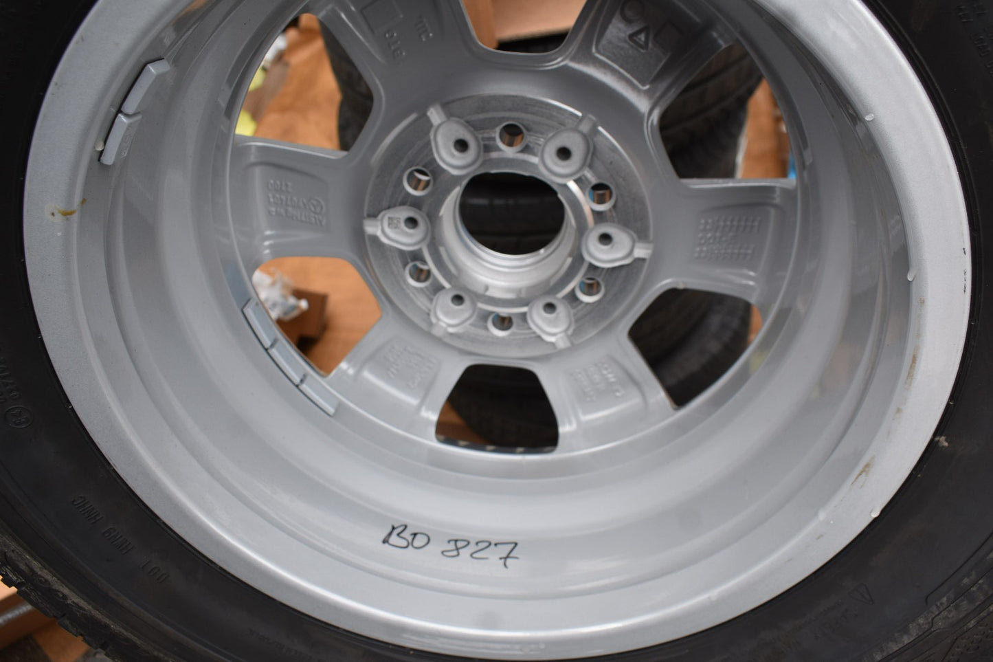 4x Original Mercedes w906 Sommerräder Felgen ALU Sommer 16 Zoll 225 75 16 C