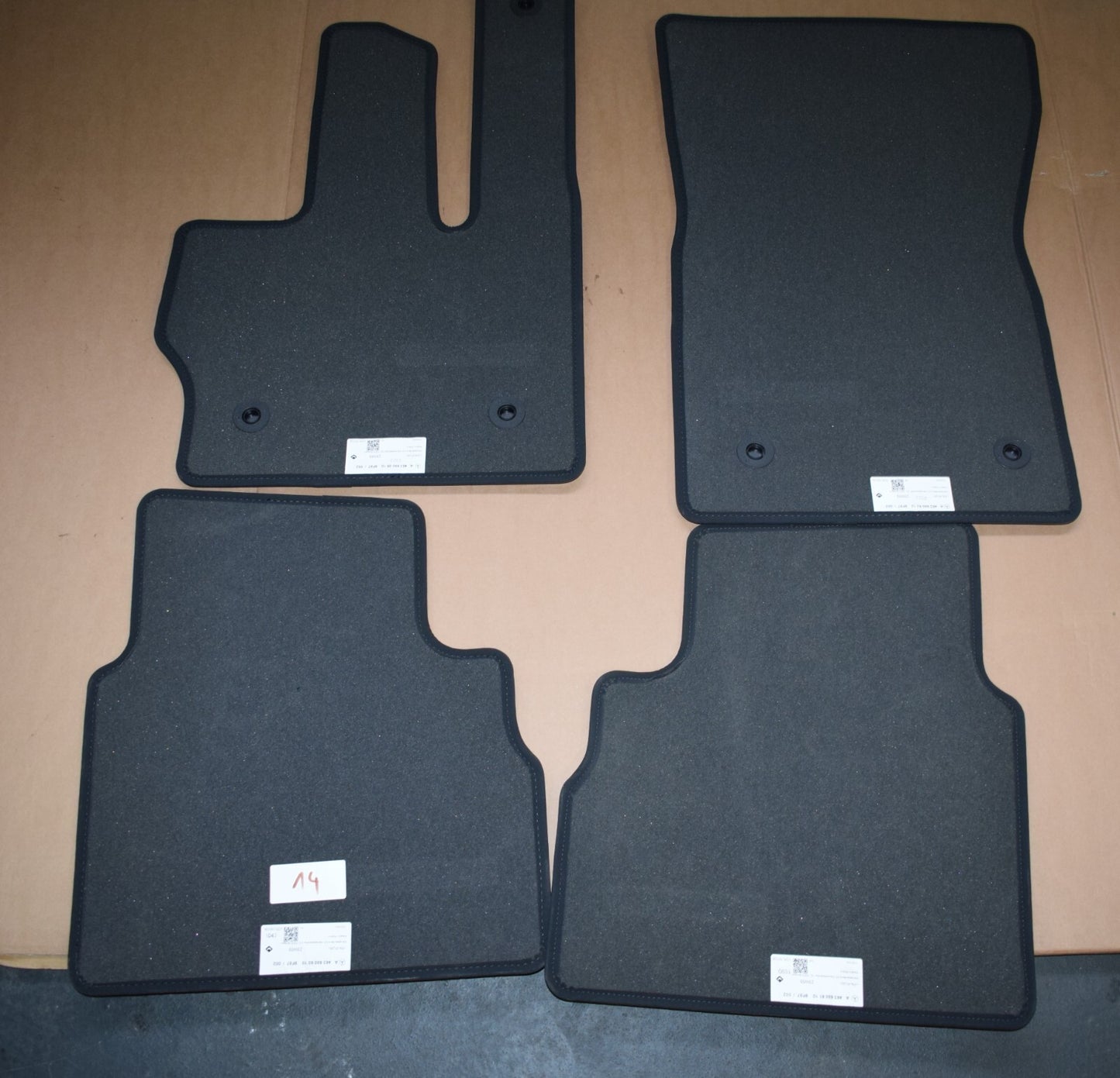 Original Mercedes w463 A G Klasse AMG Fußmatten Satz Velour schwarz