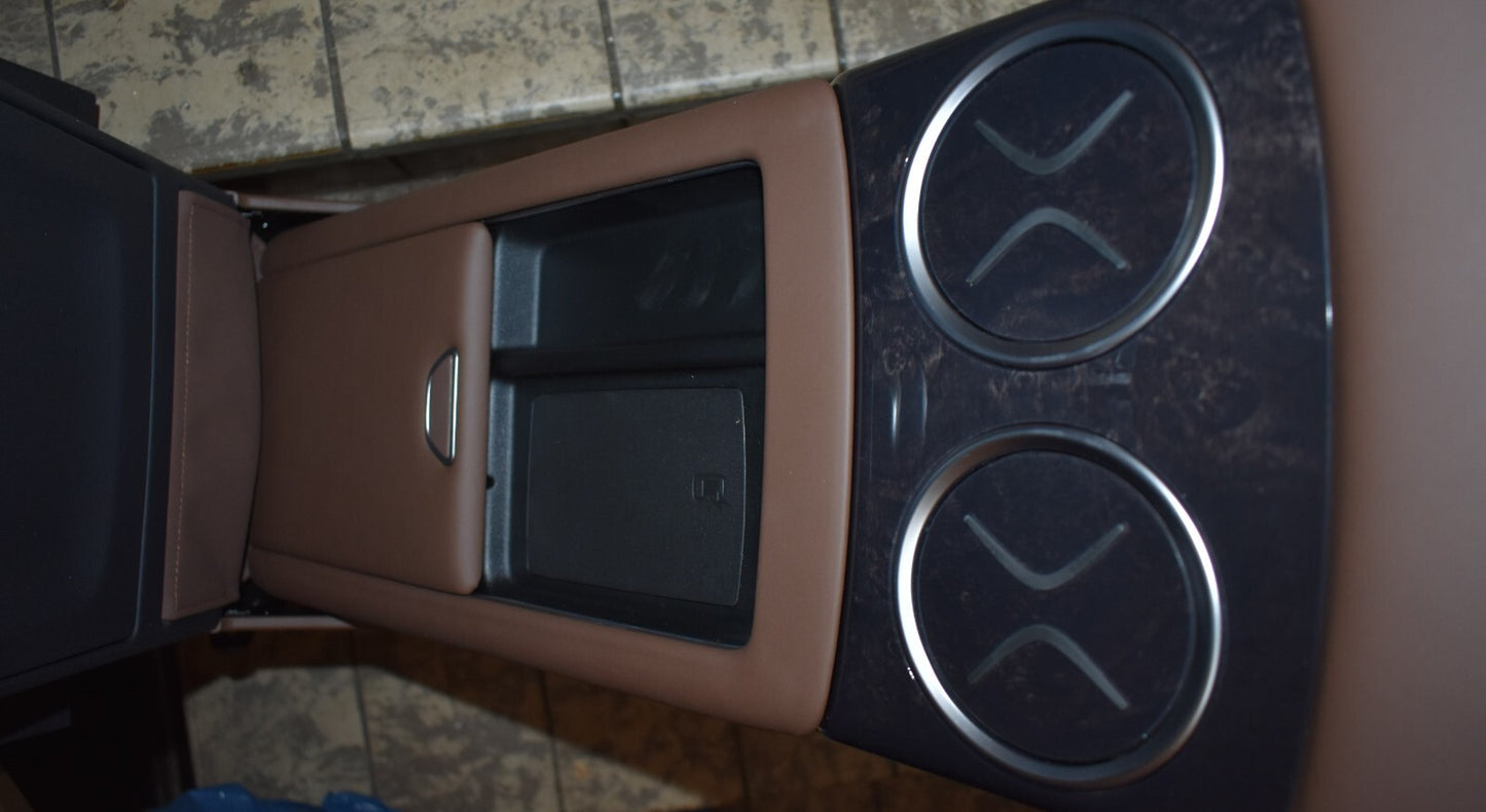 Original Mercedes w222 Mittelkonsole Armlehne hinten Rücksitze Fondlehne S Klass