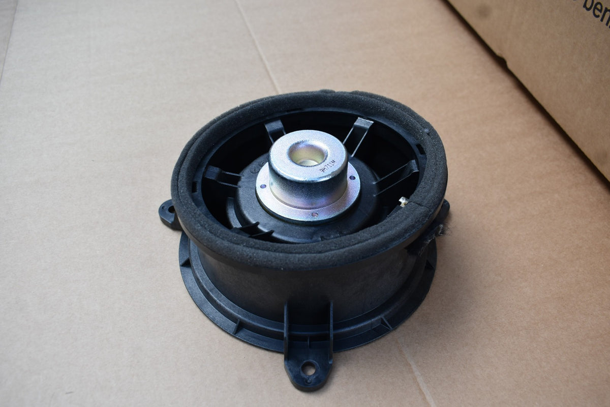 1x Original Mercedes Lautsprecher w463 G Klasse a4638203006