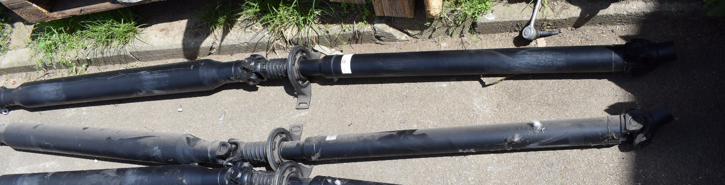 1x Original Mercedes Gelenkwelle Kardanwelle a9074103300 w907 Sprinter w910 9G