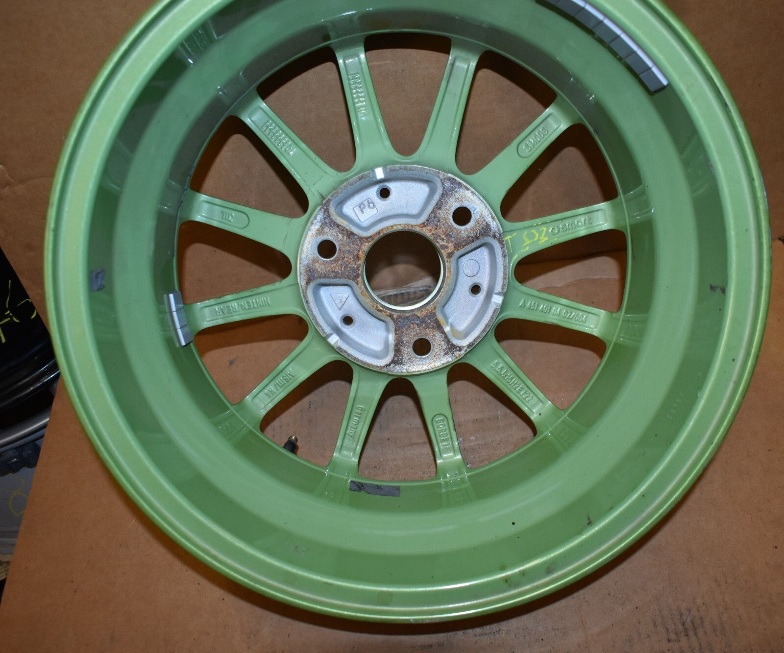 1x Original SMART w451 Alufelge Felge a4514010402 5,5Jx15H2 ET22