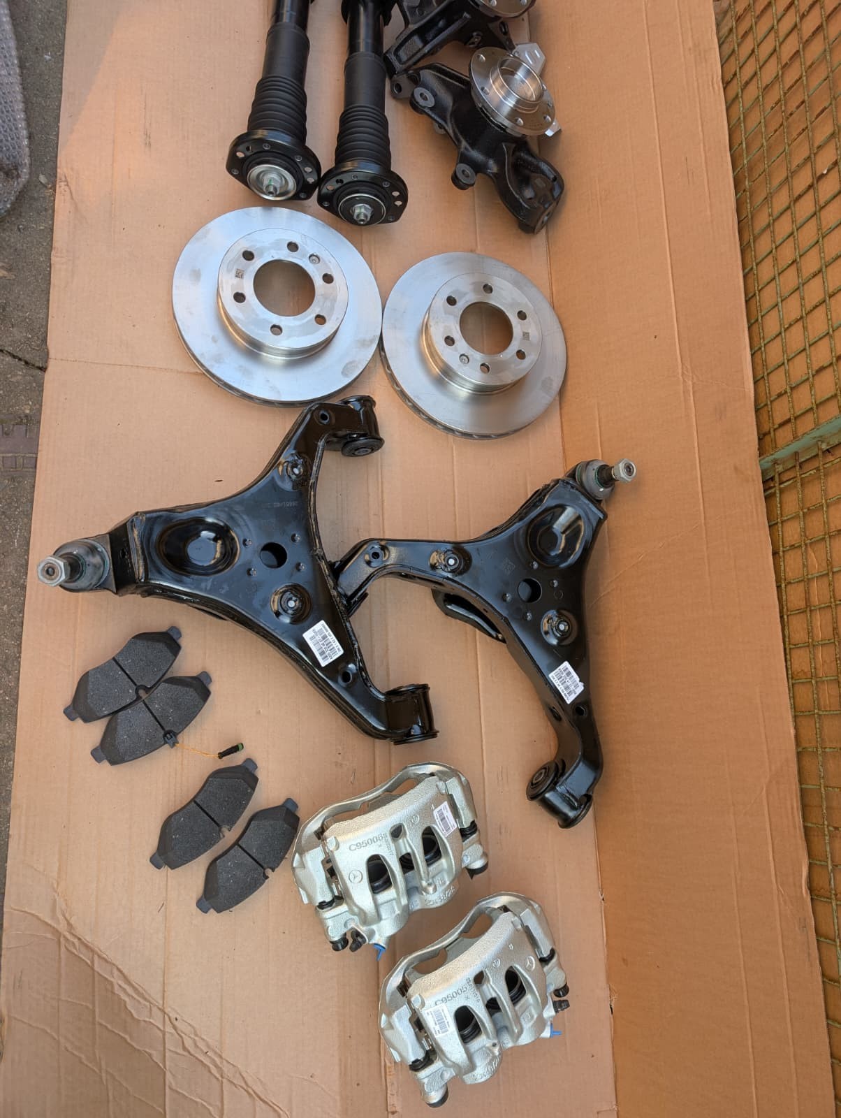 Original Mercedes Sprinter w907 W906 Vorderachse Satz Hymer Bremse Dämpfer