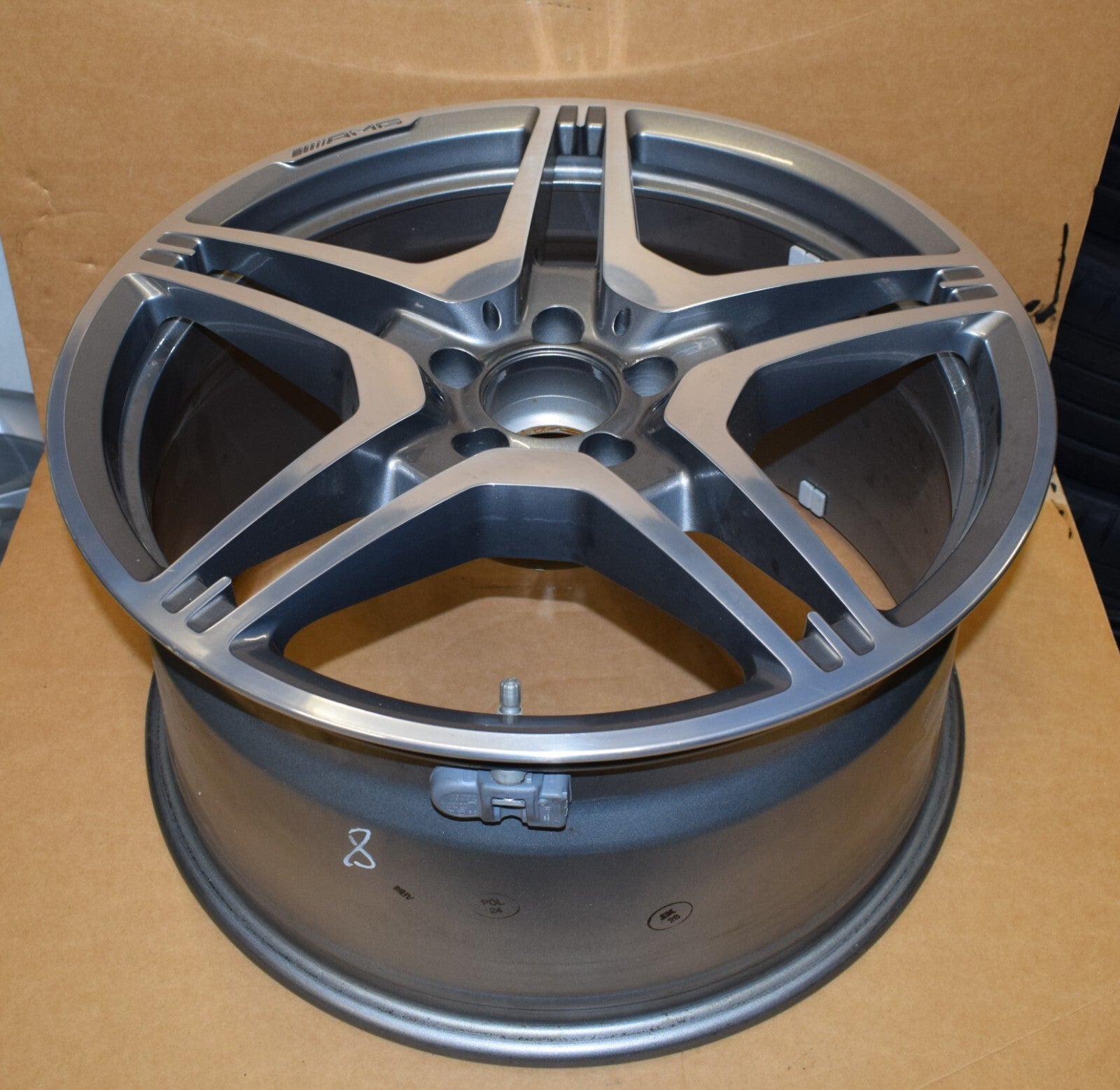 1x Original Mercedes AMG Alufelge Felge CLS w218 a2184012002 10Jx19 ET47