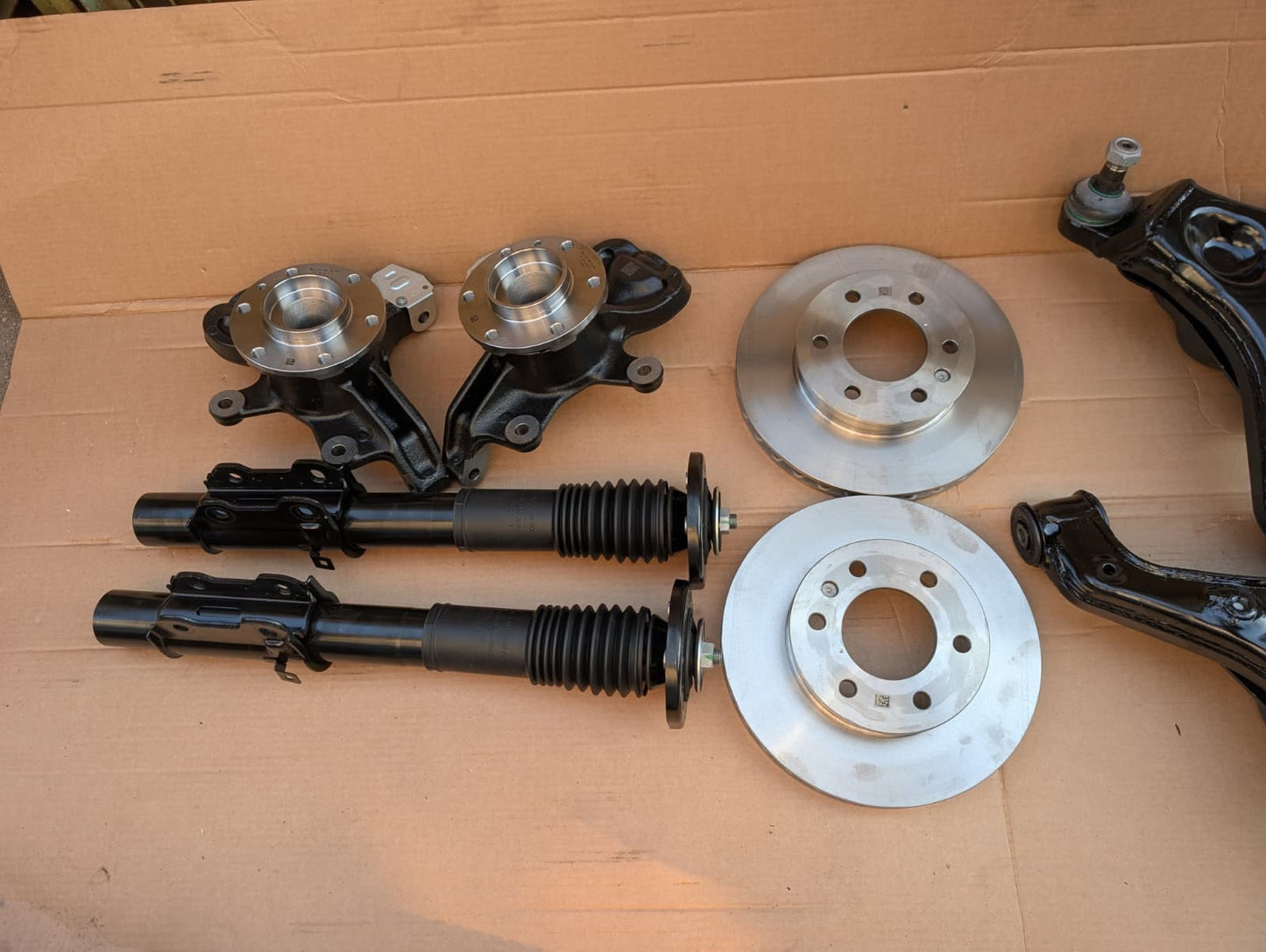 40x Original Mercedes Sprinter w907 W906 Vorderachse Satz Bremse Dämpfer