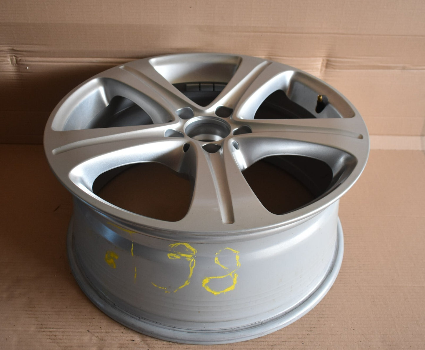 1x Original Mercedes Alufelge E Klasse w213 a2134011400 8 x 18 ET43