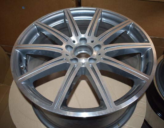 Original Mercedes w212 E Klasse AMG Alufelge 19 Zoll A2124015102 9,5Jx19 H2 ET52