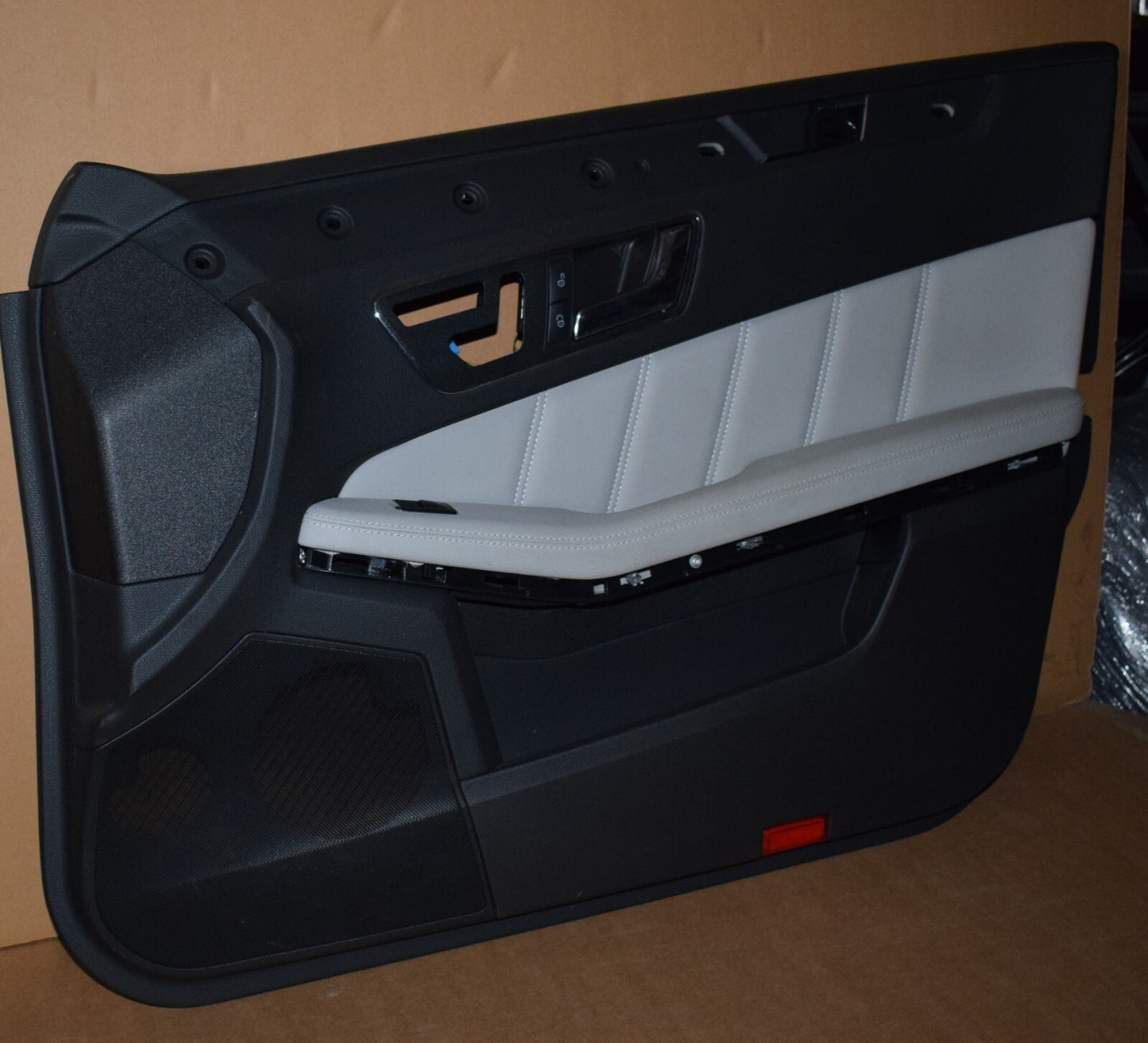 Original Mercedes w212 E Klasse Türverkleidung Türpappe vorne rechts