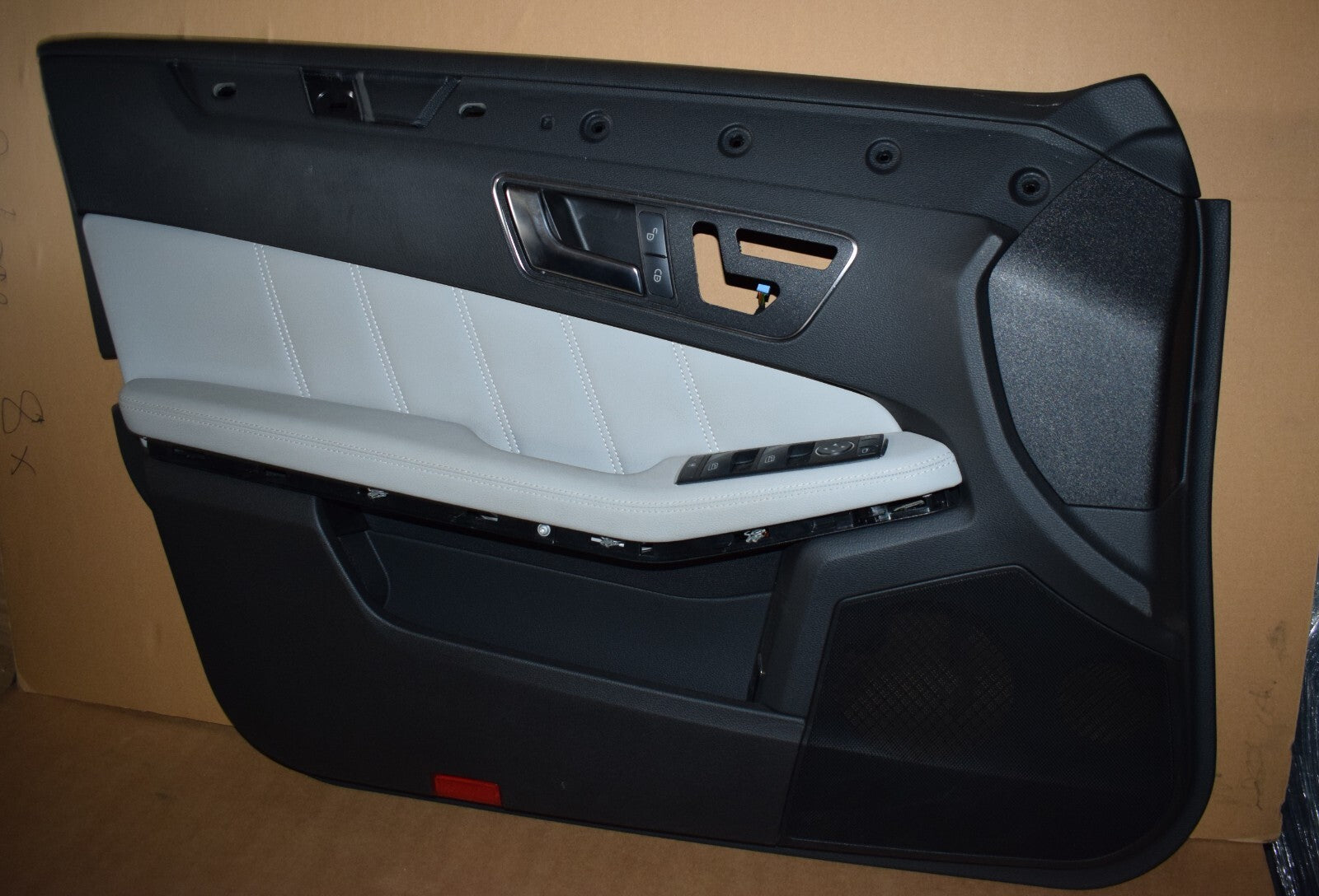 Original Mercedes w212 E Klasse Türverkleidung Türpappe vorne links