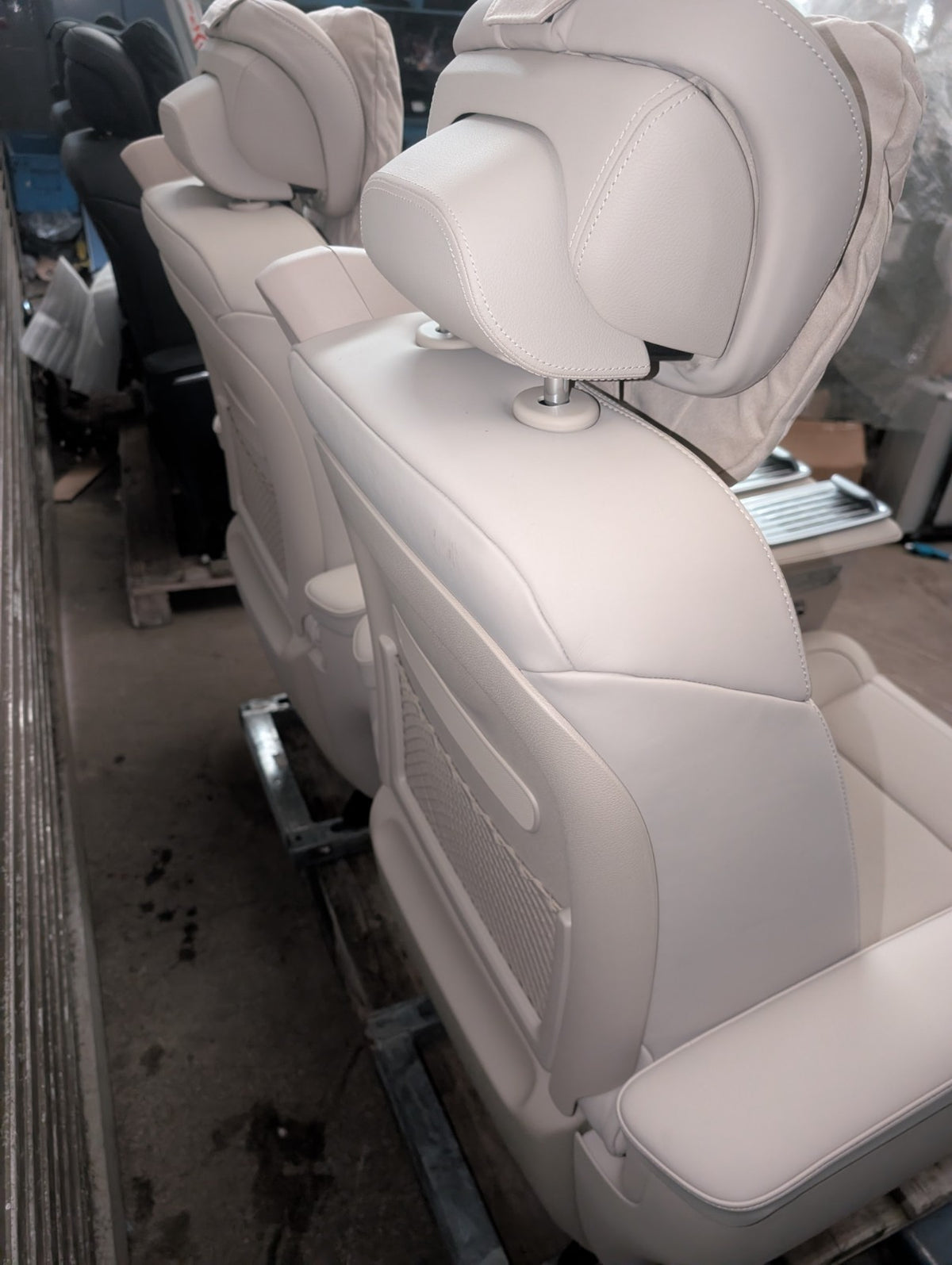 2x Original Mercedes w447 Luxus Sitze V Klasse Nappa neu 2025 VIP Seats