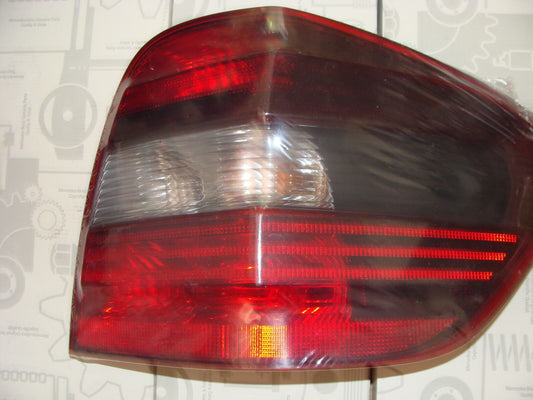 1 mercedes m klasse ML w164 164 rückleuchte heckleuchte a 1648201864 rechts
