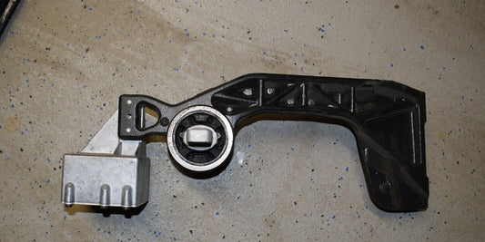 Original Mercedes w447 V Klasse Stütze Hinterachsgetriebe Schwingungstilger