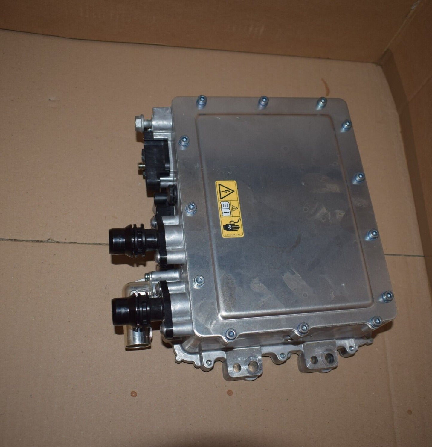 Original Mercedes w447 w910 EQV Spannungswandler a0003424800 Voltage converter