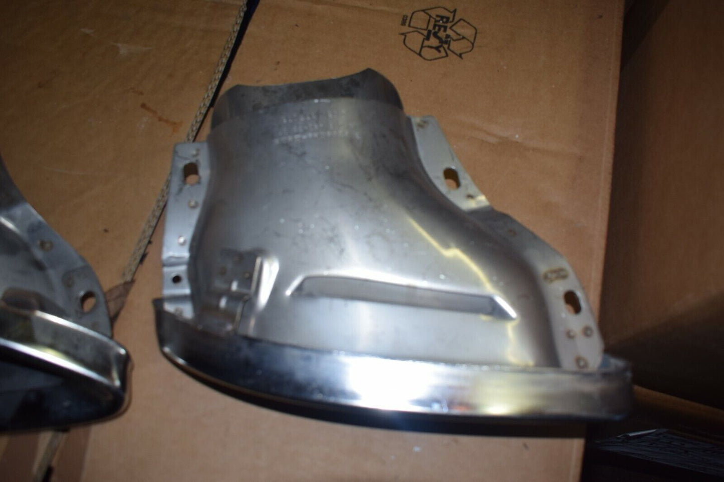 Original Mercedes Auspuffblende w213 E Klasse Rechts Links a2134903401 Blende