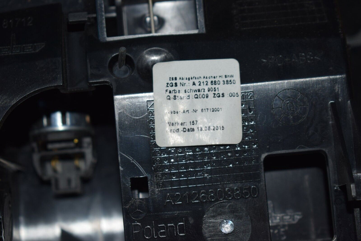 Original Mercedes Aschenbecher W212 212 E Klasse A2126803850