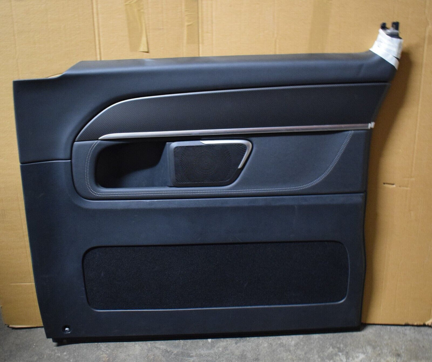 Original Mercedes w447 Vito Türverkleidung für Schiebetür rechts Carbon Design