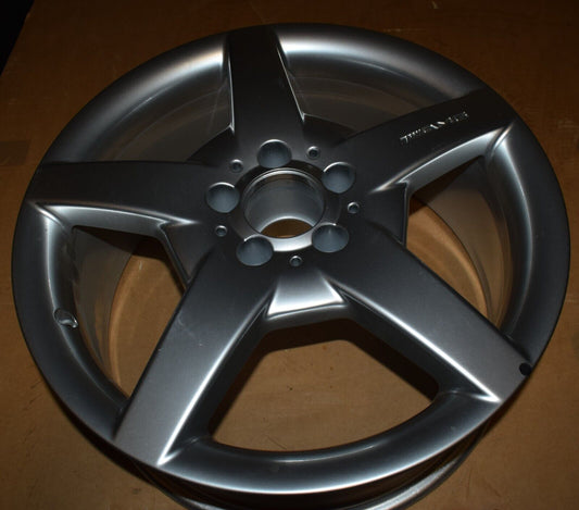 1x Original Mercedes w209 CLK 63 Felge a2094015302 8Jx18 ET34