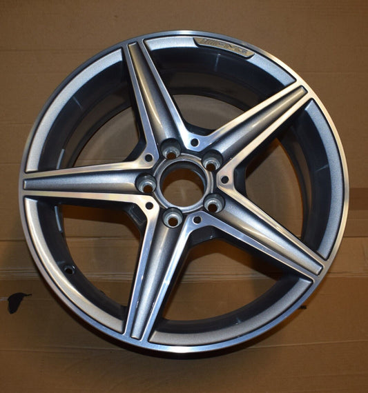 1x Alufelge w205 AMG 18 Zoll A2054017600 Felge C Klasse ET44 7,5J