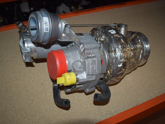 Original Mercedes Turbolader M177 AMG 4.0 Turbolader a1770900180