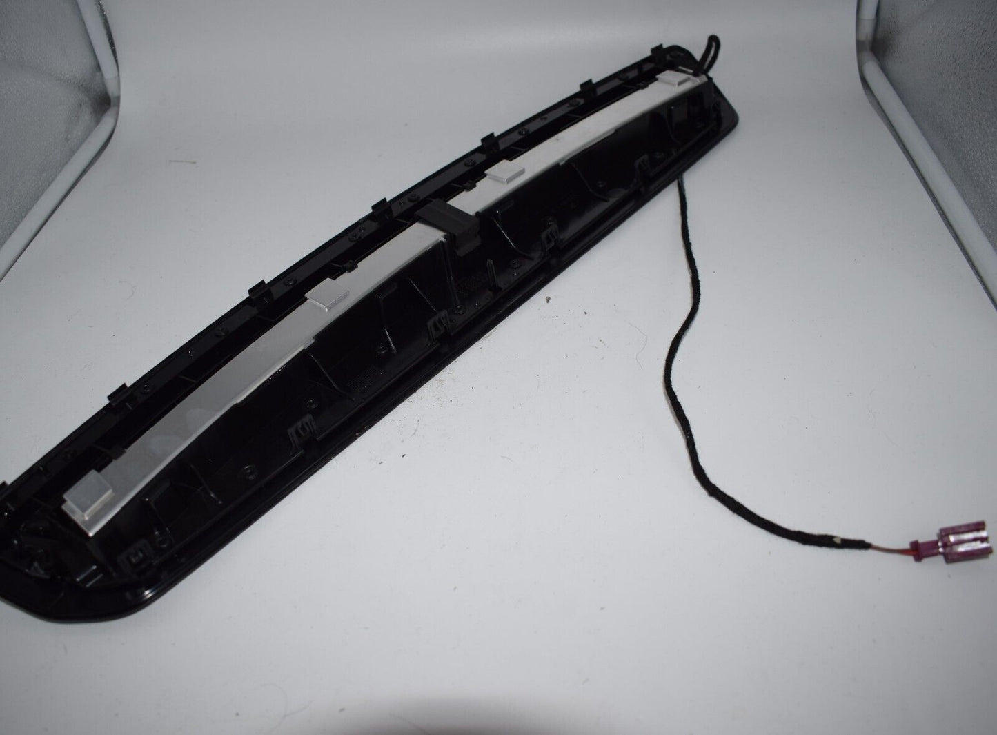 Original Mercedes E Klasse Bremsleuchte Hutablage a2136941100