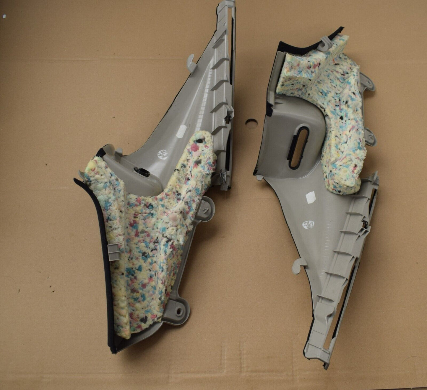 Original Mercedes CLS w218 Verkleidung hinten rechts links a2186900801 C Säule