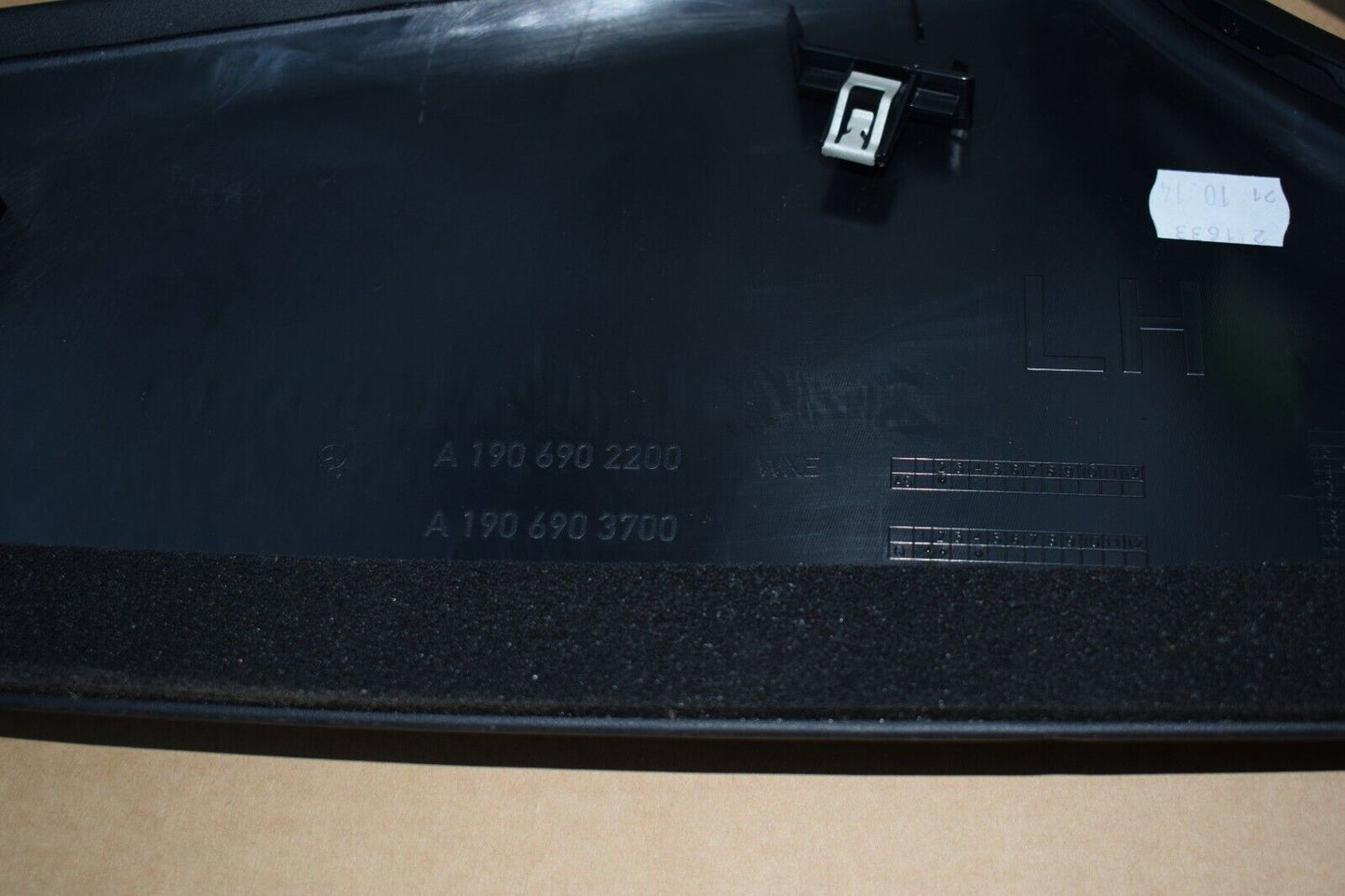 Original Mercedes AMG GT C190 190 Verkleidung Gurt Rechts A1906902300