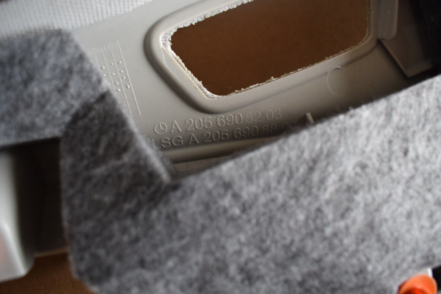 Original Mercedes C Klasse W205 Verkleidung Kofferraum a2056844700