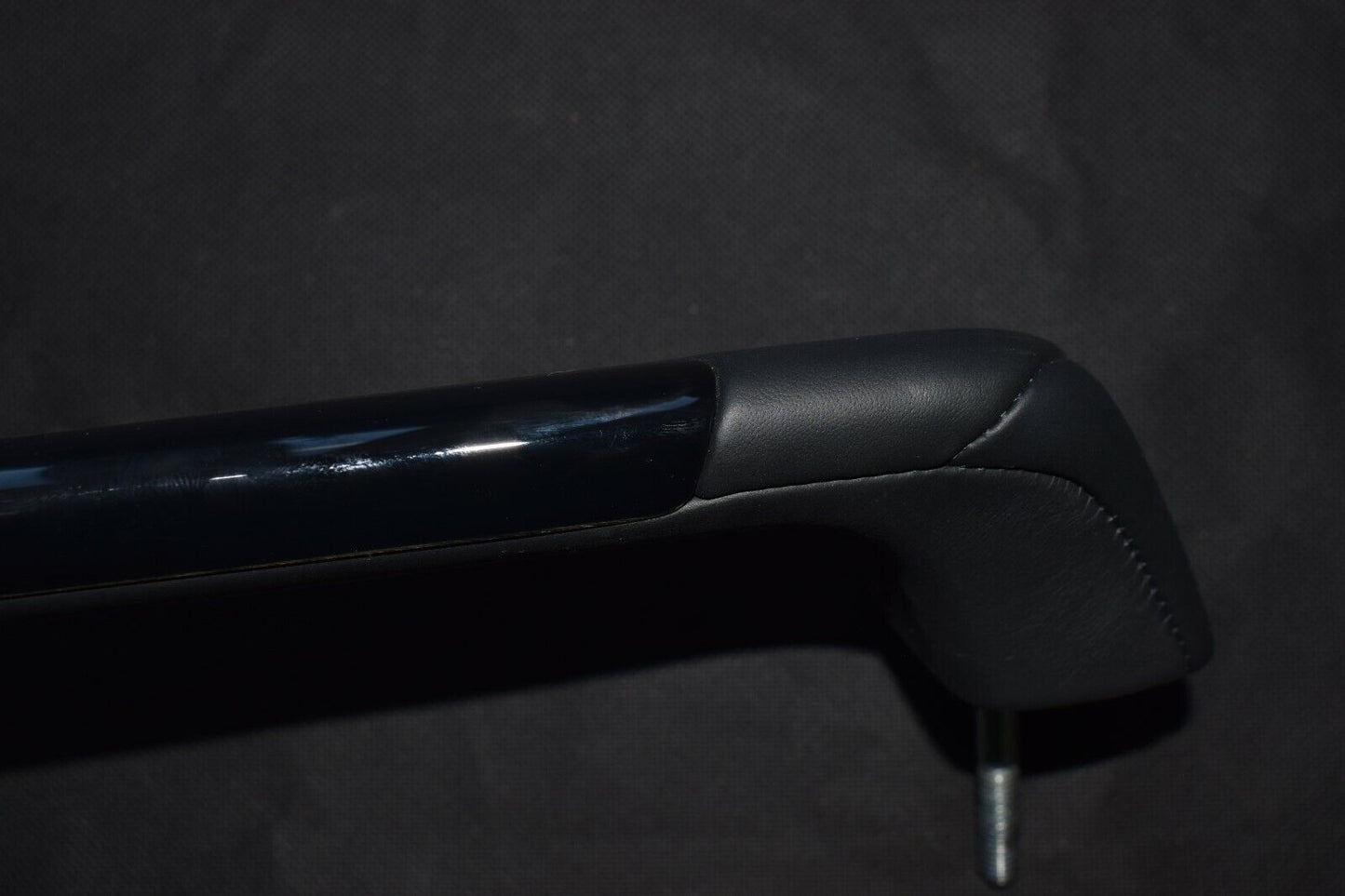 Original Mercedes G Klasse W463 Griff Armaturenbrett G Klasse A4636802170